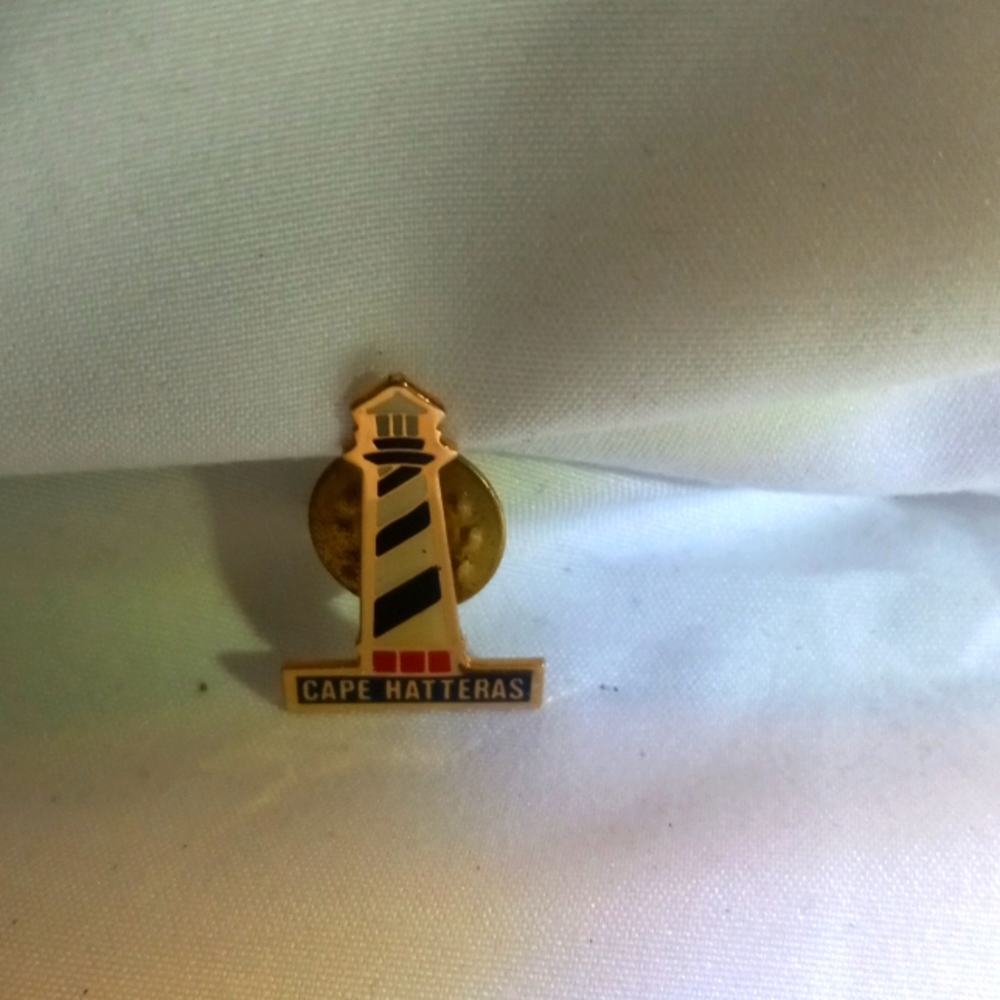 Lighthouse pin